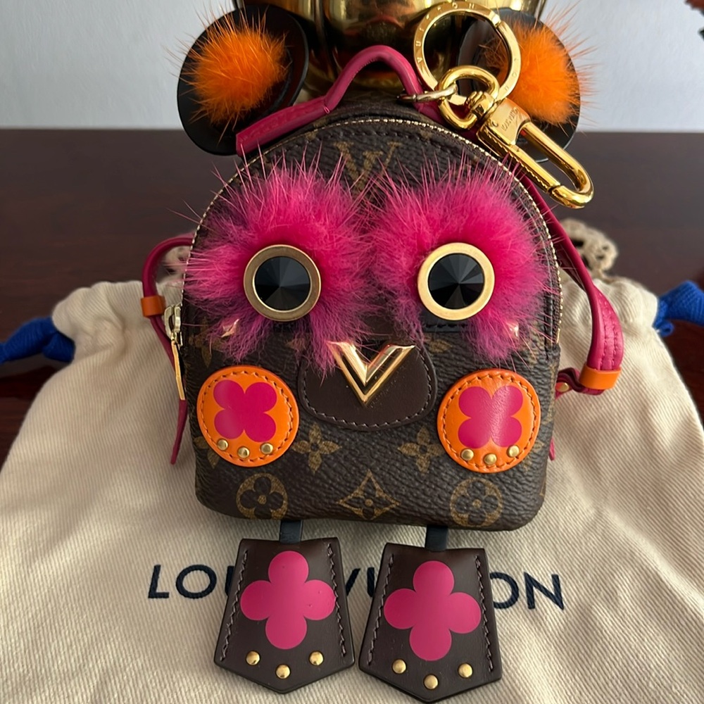 New Louis Vuitton Owl Backpack Charm Pouch